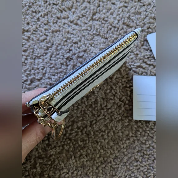 Coach Wallet in Cream Color with Gold Details - Picture 6 of 11